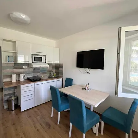 Maj Διαμέρισμα